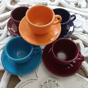 HOMER LAUGHLIN CHINA CO. FIESTAWARE  Set of 5 Teacups & Saucers